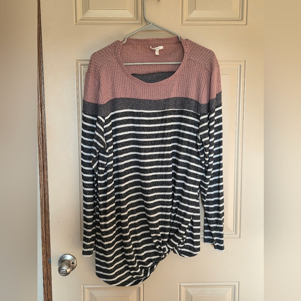 Maurices 1X Striped Black and Pink Women's Top
